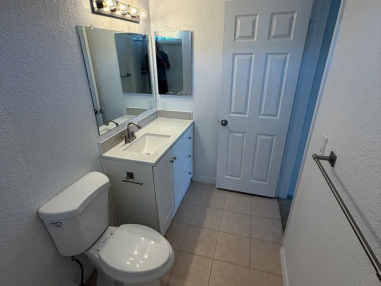 1071 Bonita St #D — Photo 24