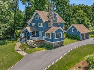 58 Briarcliff Rd, Mountain Lakes, NJ 07046