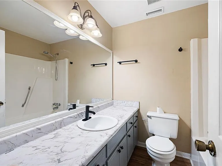 2898 Lakemont Dr SW — Photo 13