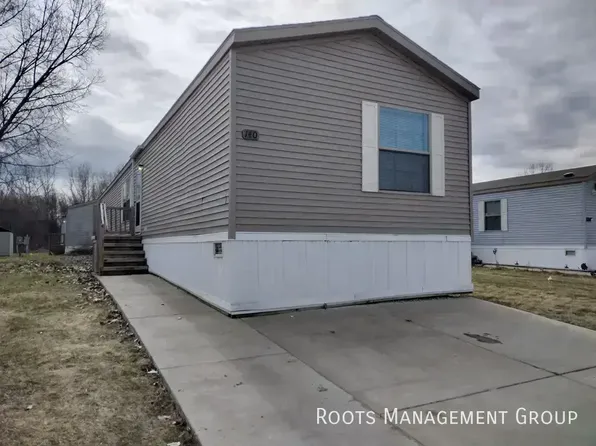 140 Pine Blf, Flint, MI