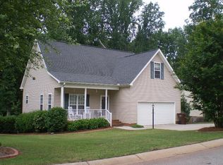 253 Oak Ridge Dr, Greenwood, SC 29649
