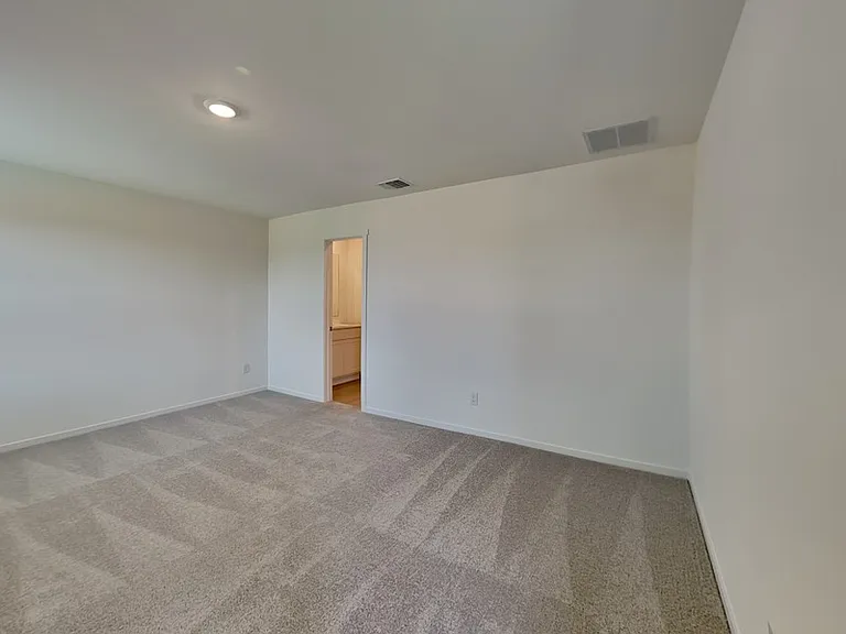 3707 Longleaf Dr — Photo 8
