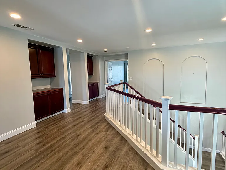 37121 Edgemont Dr — Photo 19