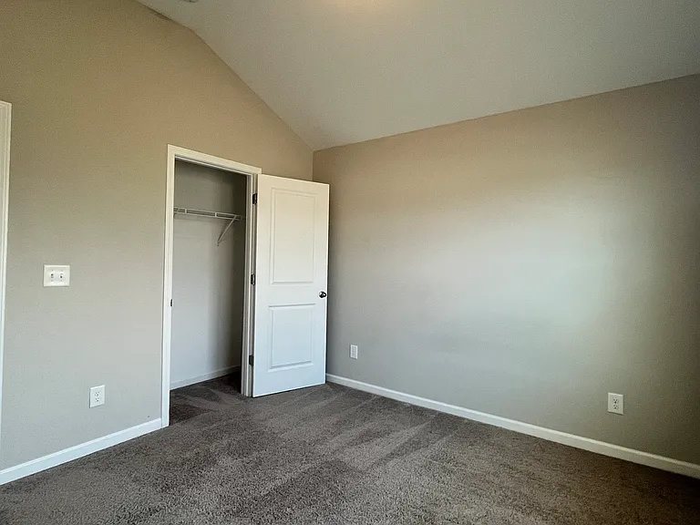 1955 Boxwood Way — Photo 23