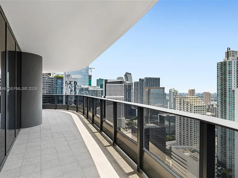 1000 Brickell Plz #4015 — Photo 39