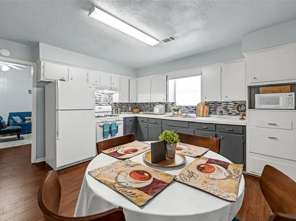 3107 Rey Avenue, Baytown, TX 77521