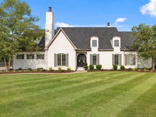 103 Noah Dr, Tuscumbia, AL 35674