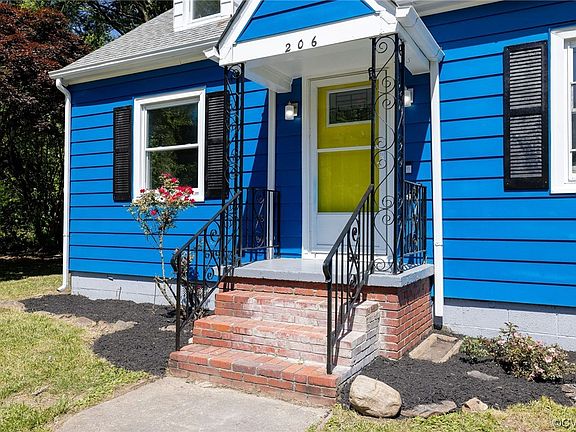 4th image of 206 S Kalmia Ave
