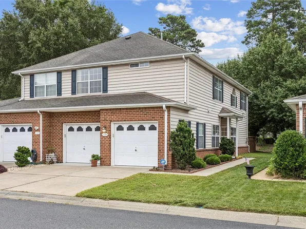 119 Belmont Cir, Yorktown, VA 23693