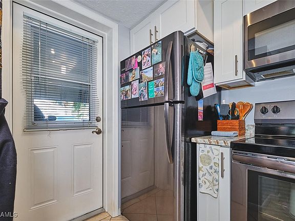 5th image of 5832 Vancouver Cir APT 2
