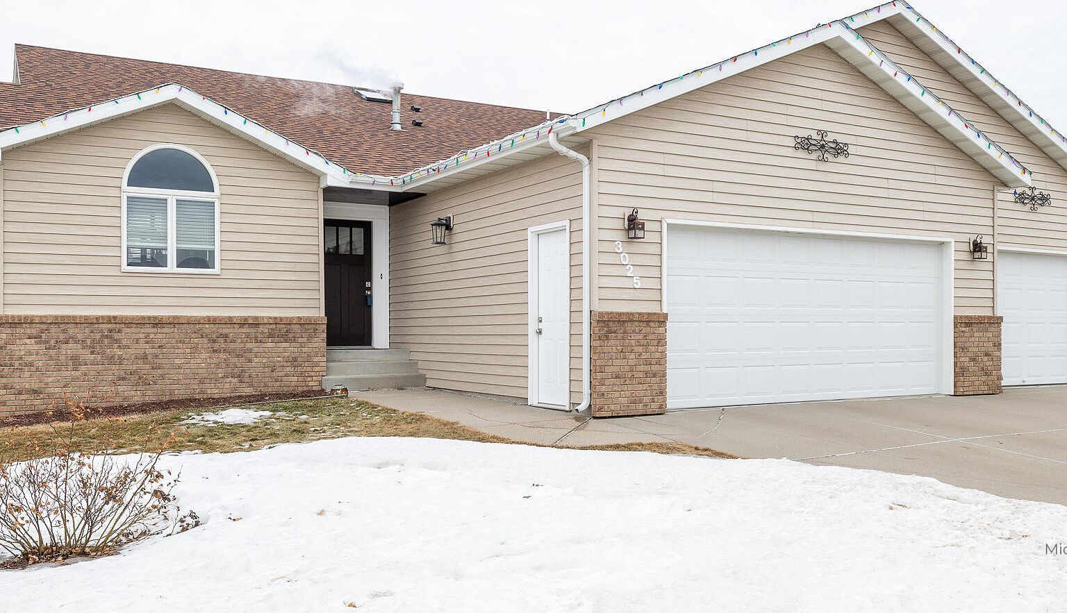 3025 Illinois Dr, Bismarck, ND 58503 Zillow