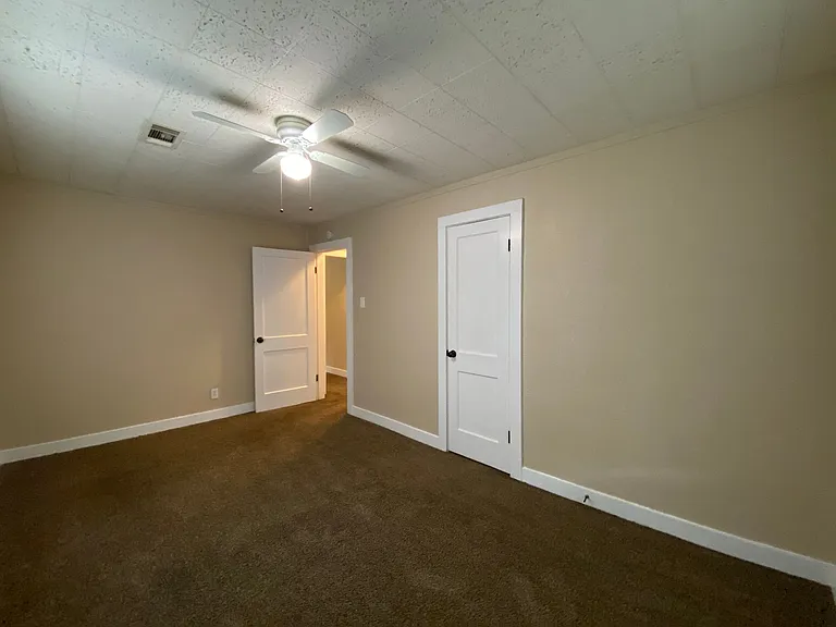 2864 Overton Crossing St — Photo 8