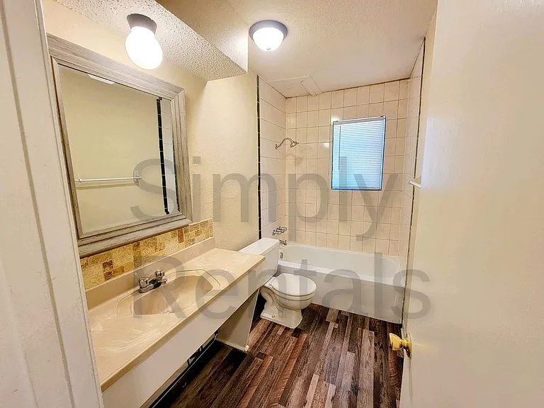 202 Park Cir — Photo 11