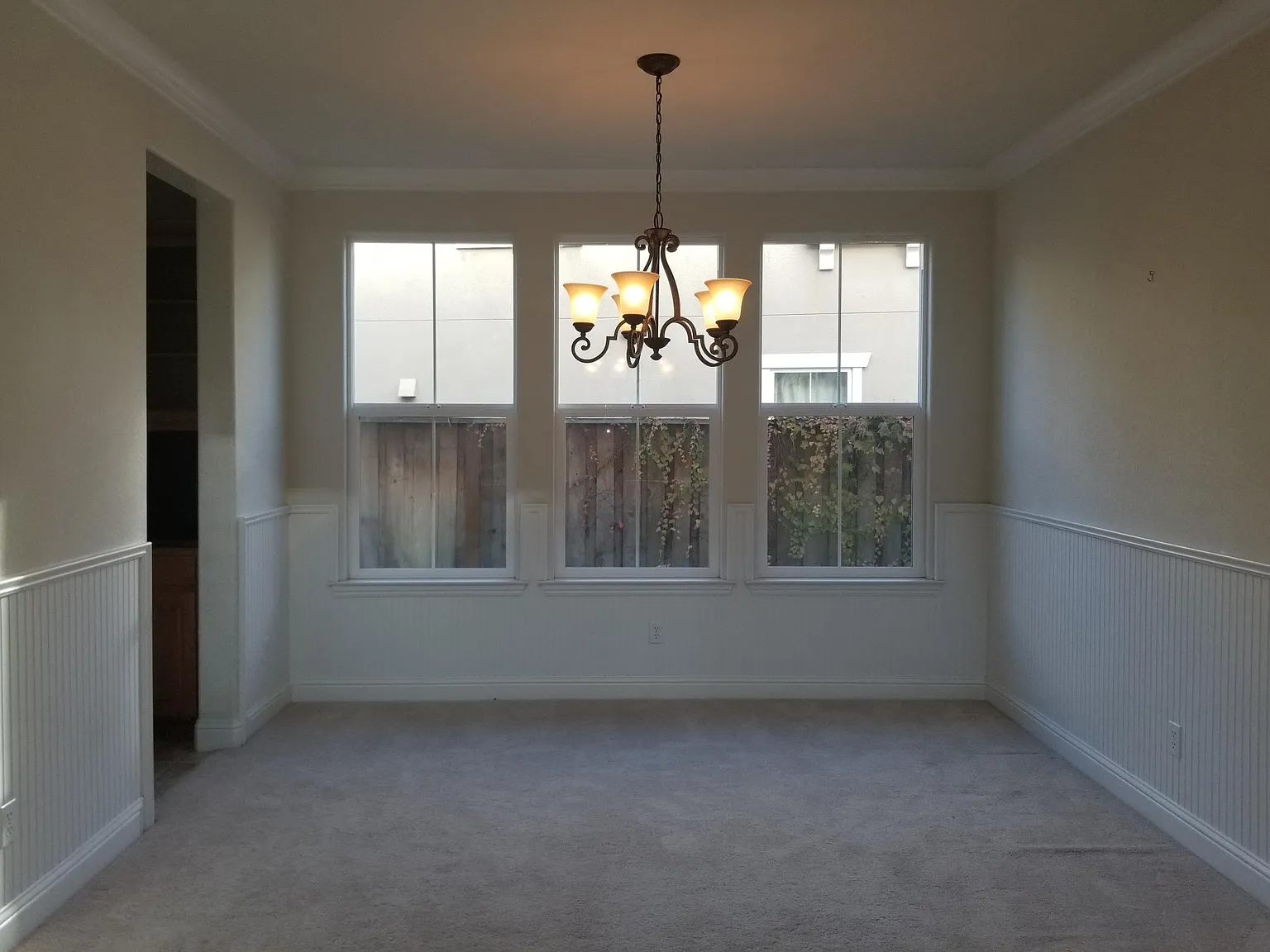 4 bed, 3064 sqft, $3,650 — Photo 3