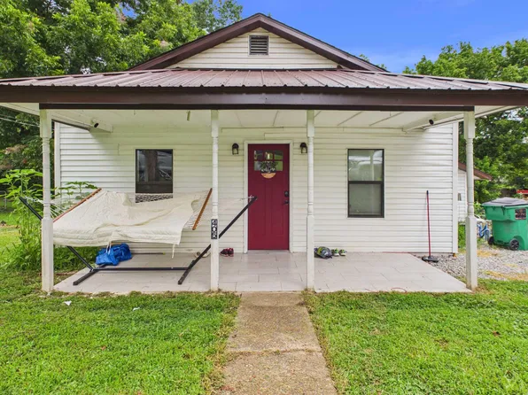 405 South St, Flippin, AR 72634