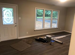 1115 W Malaga Rd, Williamstown, NJ 08094