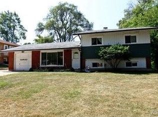 21W123 Flamingo Ln, Lombard, IL 60148