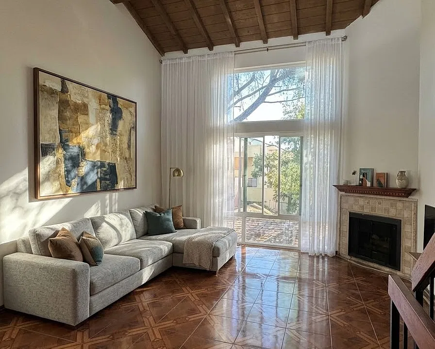 15146 Magnolia Blvd #4