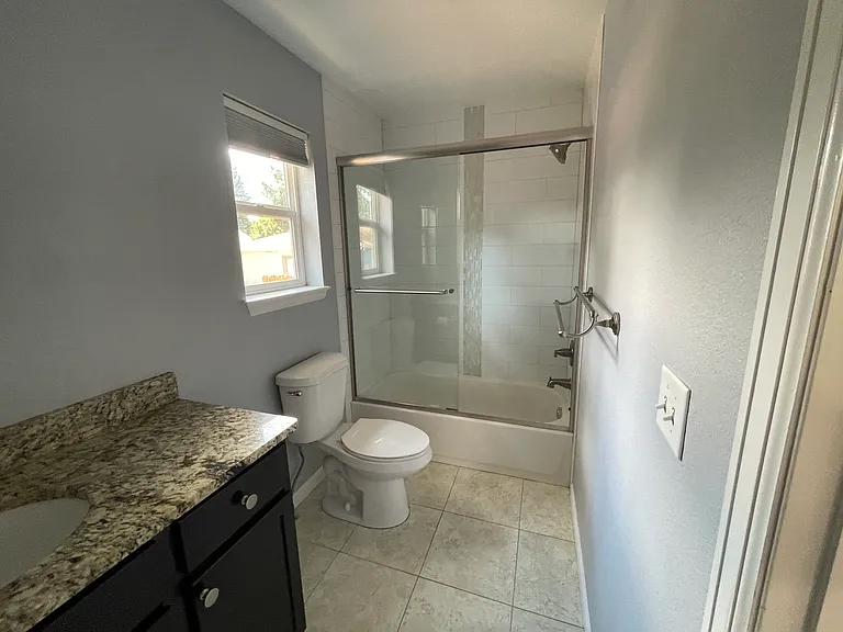 4535 Meade St — Photo 8