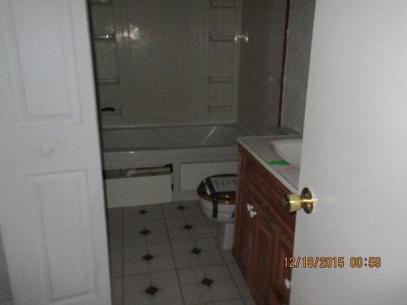 5th image of 112D Oakwood St