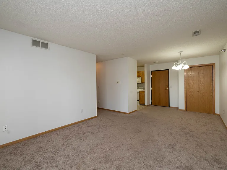 6300 School St — Photo 20