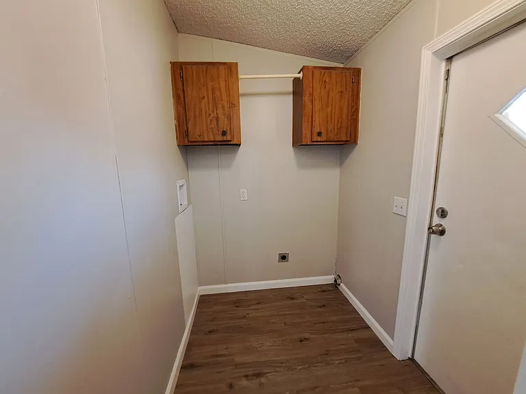 8584 Alvarado Calzada — Photo 11