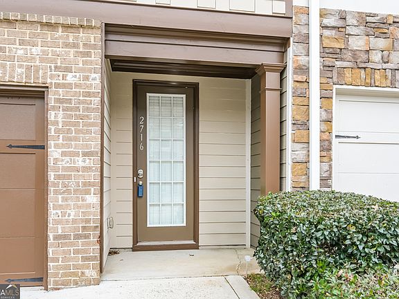 3rd image of 2716 Avanti Way