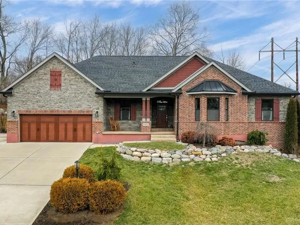 3812 Sable Ridge Dr, Bellbrook, OH 45305