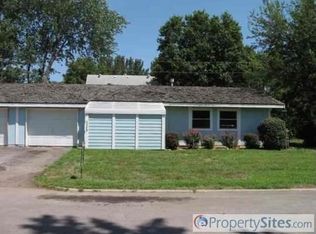 3209 Rainier Dr, Lawrence, KS 66047