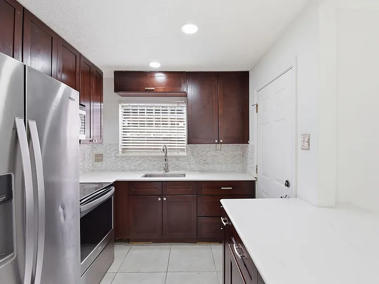 7900 Westheimer Rd #147 — Photo 9