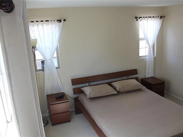 11509 Amalfi Way — Photo 21