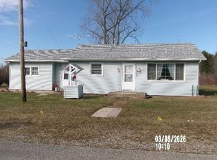 385 60th Ln, Fremont, IN