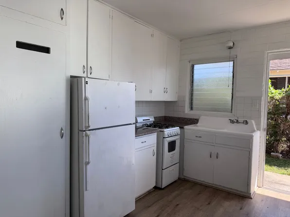 2624 Nahaku Pl #A, Honolulu, HI 96826