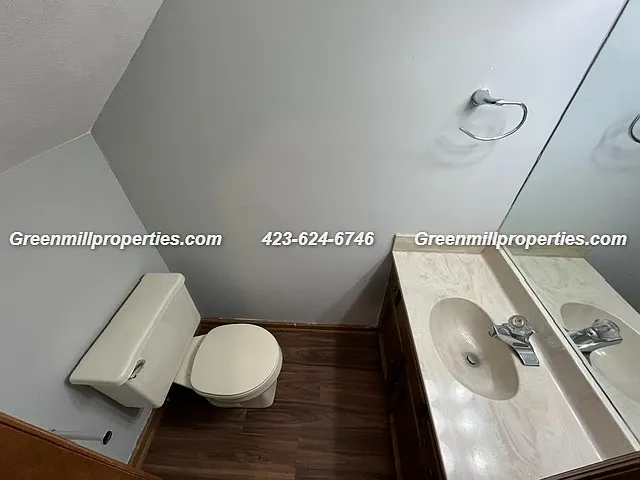 2 bed, 1.5 bath, $1,395 — Photo 4
