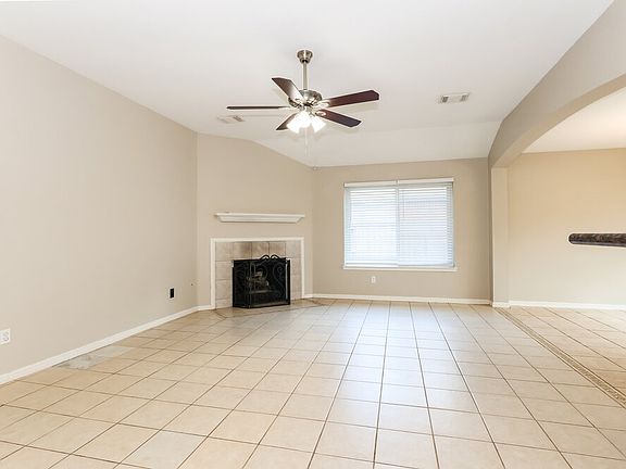 4th image of 19114 Timber Way Dr