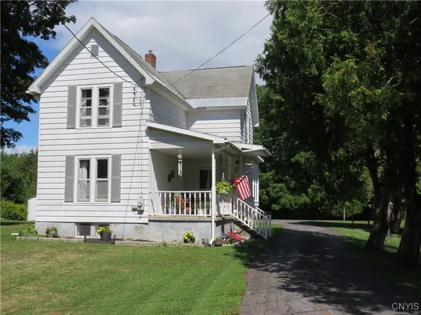 1196 Upper Lenox Ave, Oneida, NY 13421