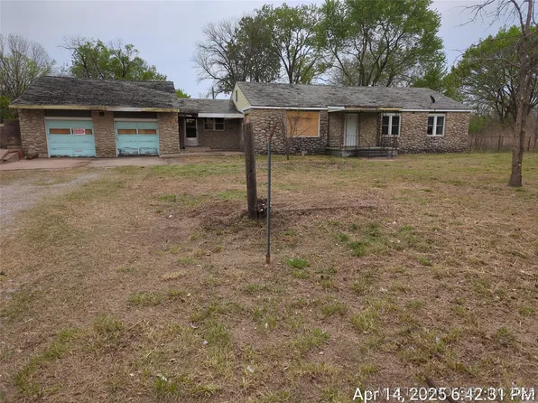 742 N Sunset Blvd, Bartlesville, OK 74003