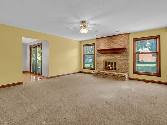 5th image of 356 Southcreek Dr S
