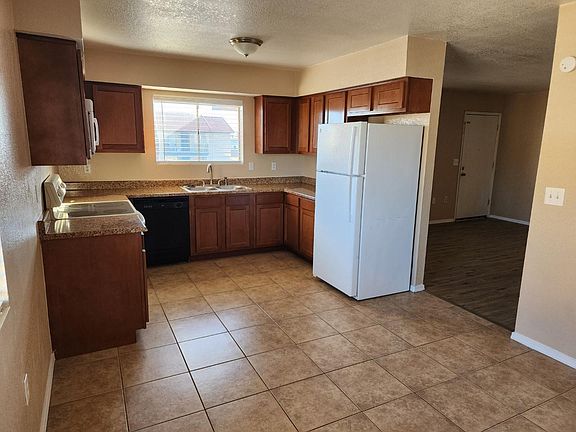 Spacious Kitchen, Looking Into Living Room!