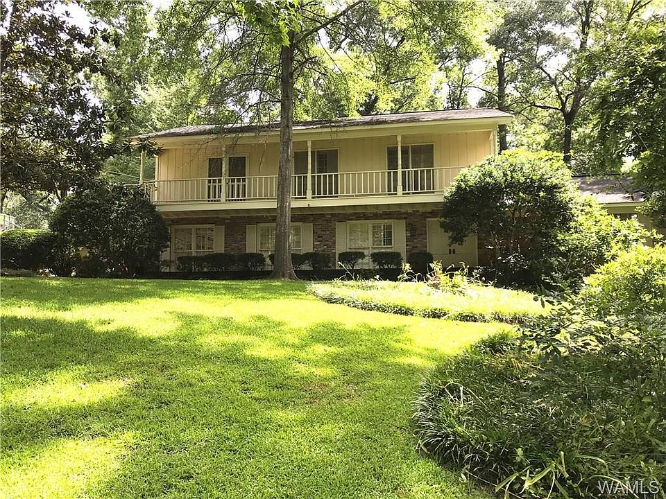 1st image of 630 Woodridge Dr