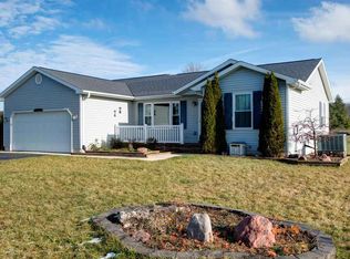 891 Denie Ln, Traverse City, MI 49685