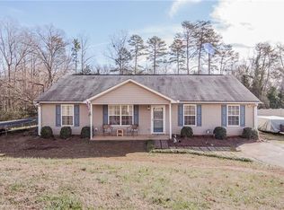 220 Crest Way, Easley, SC 29640