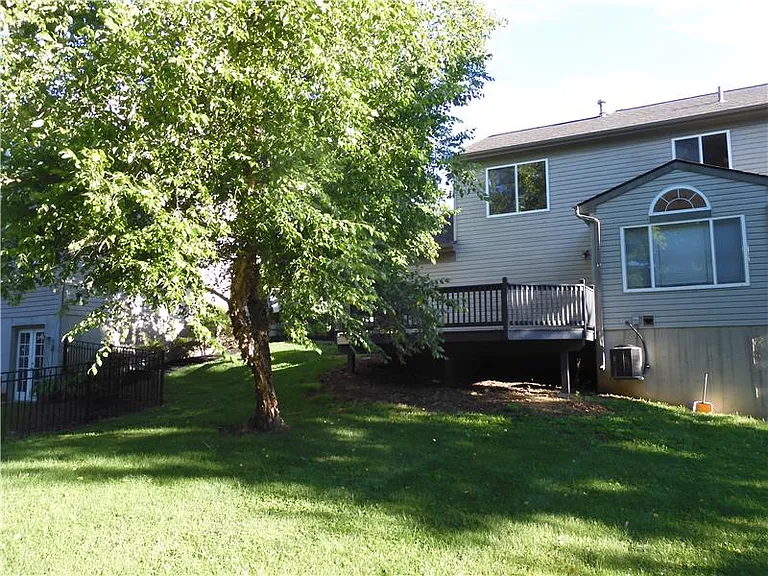 1681 Colonade Dr — Photo 35
