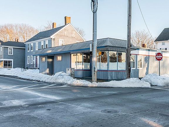 4th image of 367-377 Child St