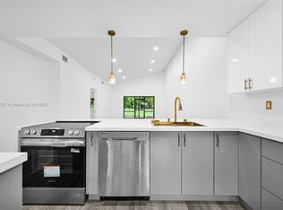 453 Lakeview Dr #453, Fort Lauderdale, FL 33326