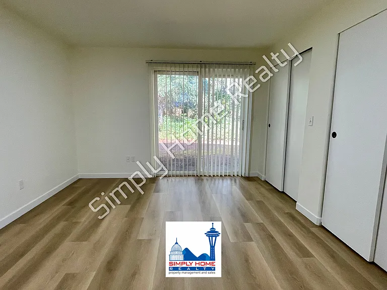 3 bed, 2.0 bath, 1234 sqft, $2,650 — Photo 18