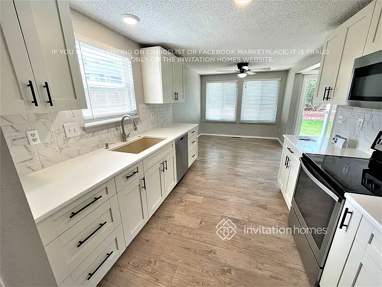22320 E Princeton Dr — Photo 10