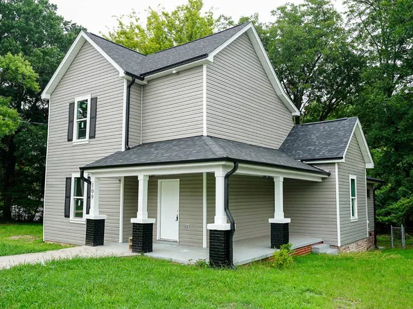109 S Franklin St, Reidsville, NC 27320
