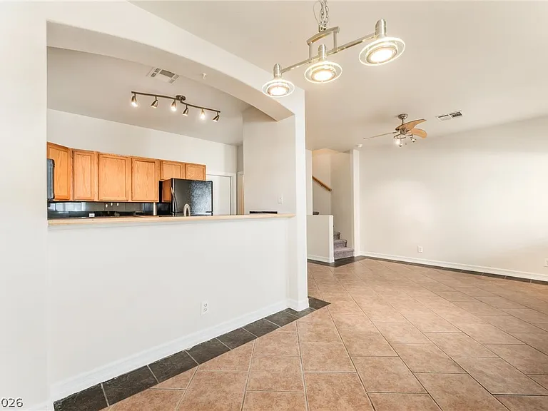 1205 Dusty Creek St — Photo 7