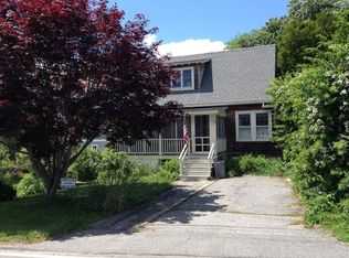 60 Sound Breeze Ave, Groton, CT 06340
